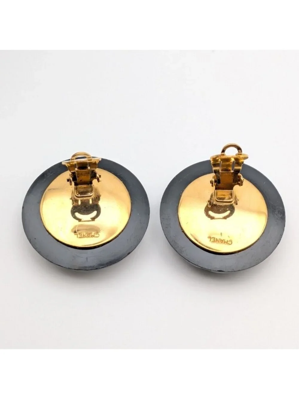 Chanel Earrings CC Logo Quilted Gold Black Round First Era Vintage